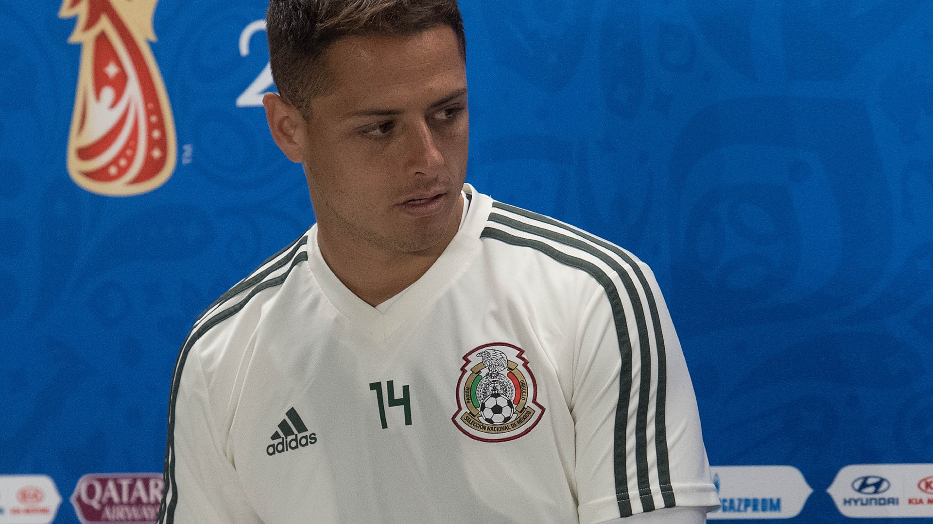 Chicharito' se queda oficialmente sin Mundial de Qatar